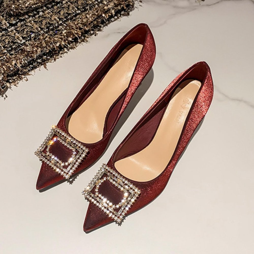 Fine heel temperament pointed single shoes